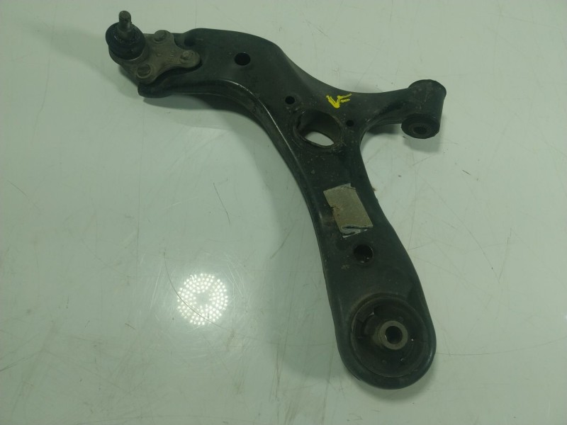 Recambio de brazo suspension inferior delantero izquierdo para toyota auris (_e18_) 1.8 hybrid (zwe186_) referencia OEM IAM 4806