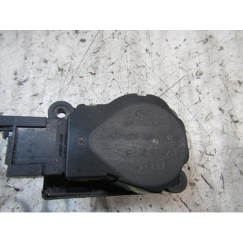 MOTOR APERTURA TRAMPILLAS CLIMATIZADOR A2038201642 A2038201642 G4126002