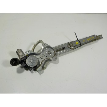 ELEVALUNAS DELANTERO DERECHO 698100D300 857100D100 