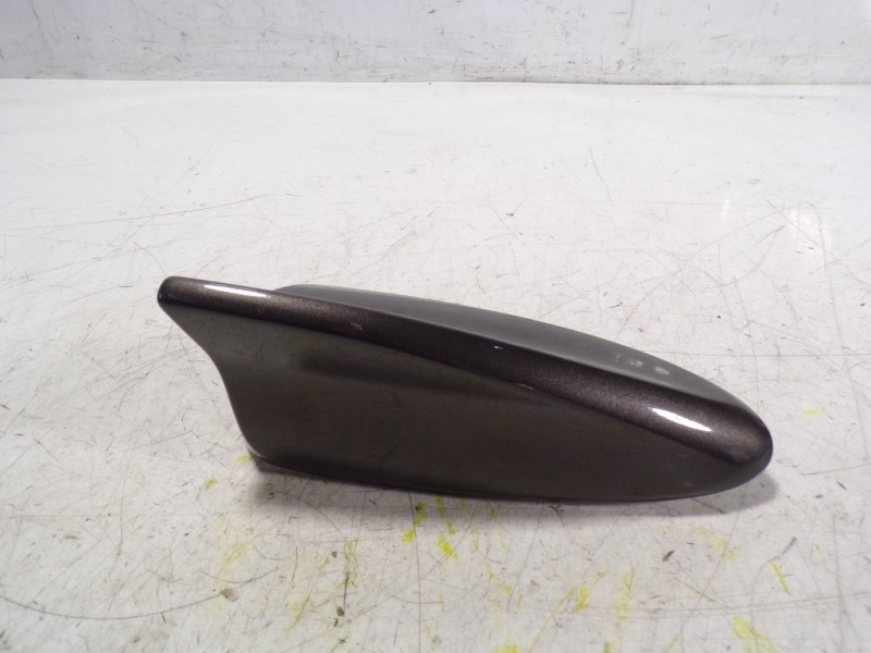 Recambio de antena para mazda 3 lim. () 2.2 turbodiesel cat referencia OEM IAM GML86693053  