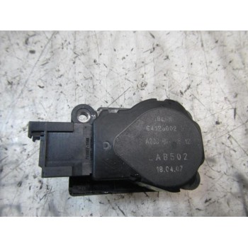 MOTOR APERTURA TRAMPILLAS CLIMATIZADOR A2038201642 A2038201642 G4126002