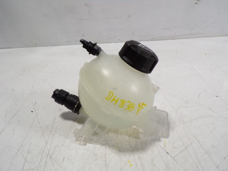 Recambio de deposito expansion para toyota proace city 1.2 12v referencia OEM IAM SU001A9247 9678514680 