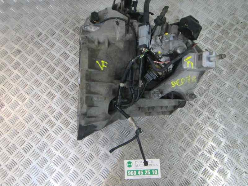 Recambio de caja cambios para ford focus berlina (cak) 1.8 tddi turbodiesel cat referencia OEM IAM 1207618 XS4R7002RD 