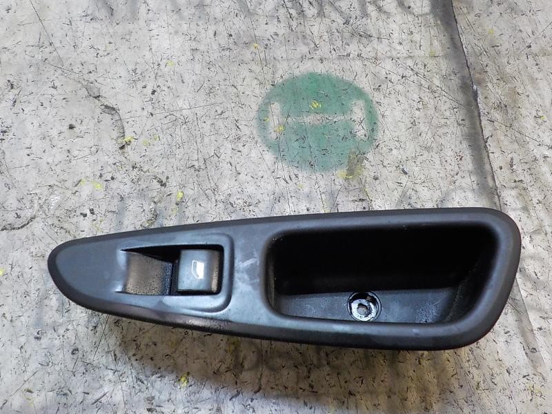 Recambio de mando elevalunas trasero derecho para peugeot 308 1.6 hdi fap cat (9hz / dv6ted4) referencia OEM IAM 649030  