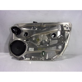 ELEVALUNAS DELANTERO DERECHO A2047200679 A2048204102 