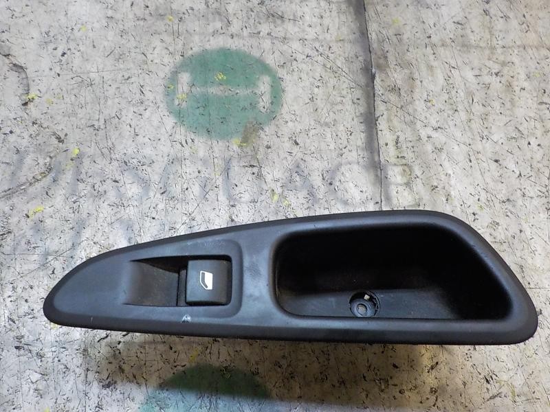 Recambio de mando elevalunas trasero izquierdo para peugeot 308 1.6 hdi fap cat (9hz / dv6ted4) referencia OEM IAM 649031  