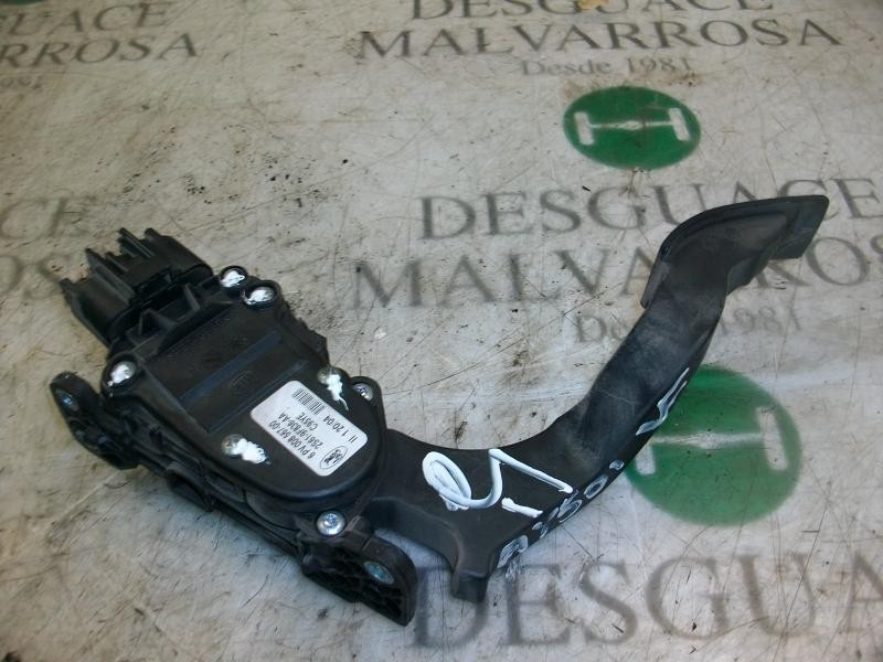 Recambio de potenciometro pedal para ford fiesta (cbk) ghia referencia OEM IAM   