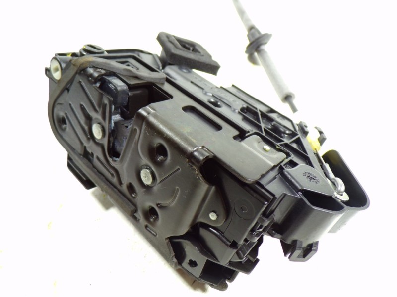 Recambio de cerradura puerta trasera izquierda para volkswagen touran (5t1) advance bmt referencia OEM IAM 5TA839015L 5TA839015L