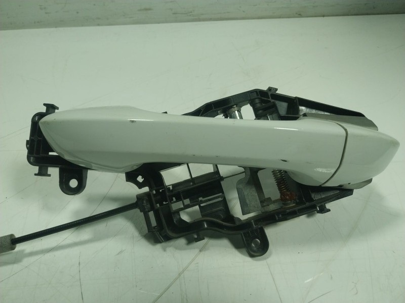 Recambio de maneta exterior delantera izquierda para volkswagen touran (5t1) 1.6 tdi referencia OEM IAM 5TA837206AGRU 517837811H