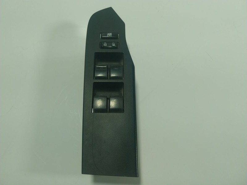Recambio de mando elevalunas delantero izquierdo para toyota auris (_e18_) 1.8 hybrid (zwe186_) referencia OEM IAM 8404002120  
