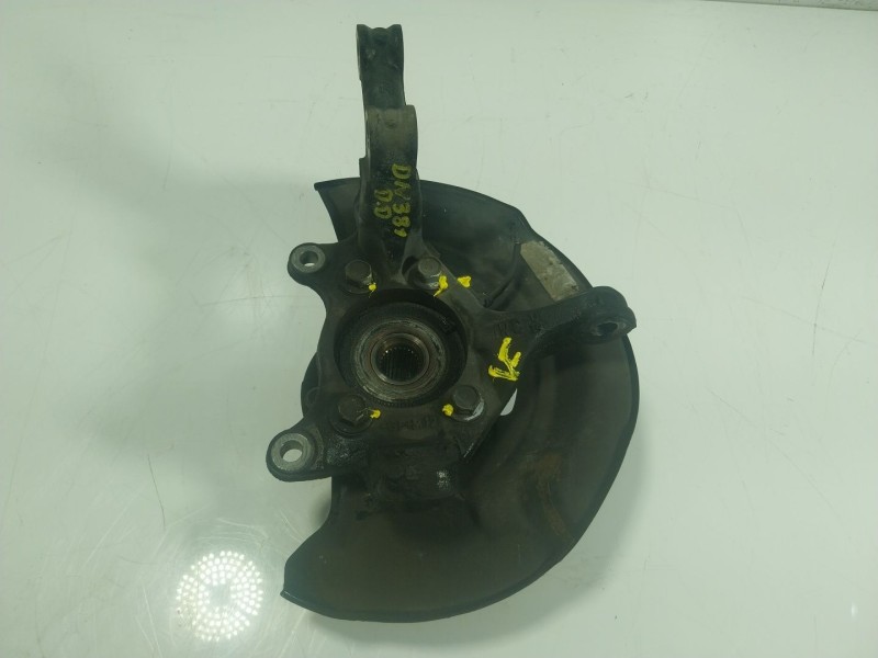Recambio de mangueta delantera derecha para toyota auris (_e18_) 1.8 hybrid (zwe186_) referencia OEM IAM 4321105090  