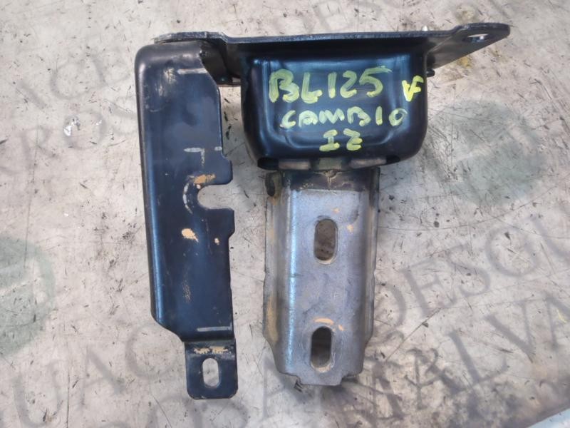 Recambio de soporte cambio para peugeot 207 x-line referencia OEM IAM   