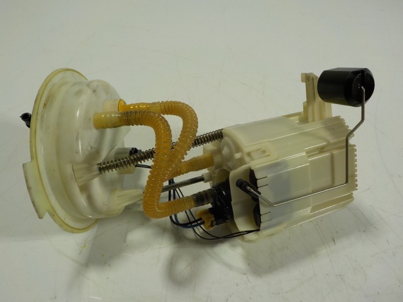 Recambio de aforador para bmw serie 3 touring (f31) 2.0 turbodiesel referencia OEM IAM 16117243972 7243972 