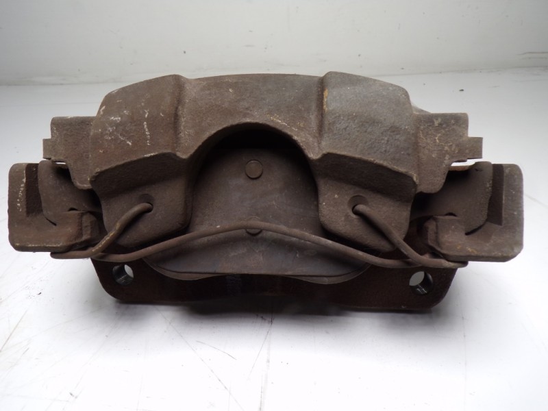 Recambio de pinza freno delantera izquierda para toyota yaris 1.0 cat referencia OEM IAM 477500D070  