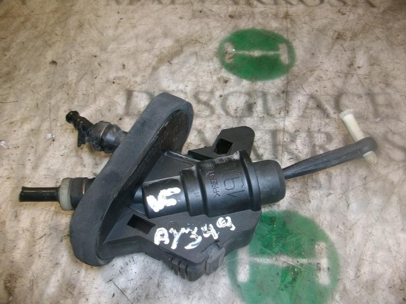 Recambio de bomba embrague para ford fiesta (cbk) ghia referencia OEM IAM   