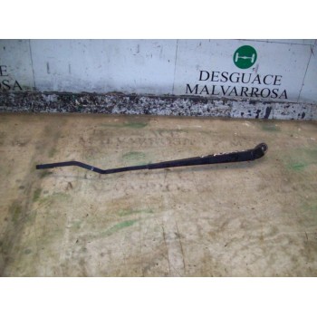 BRAZO LIMPIA DELANTERO DERECHO 