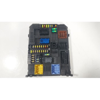 CAJA RELES / FUSIBLES 983081308000 
