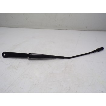 BRAZO LIMPIA DELANTERO DERECHO 5801607101 