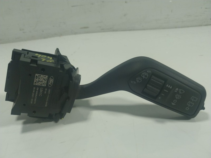 Recambio de mando limpia para ford kuga st-line x plug-in hybrid referencia OEM IAM 2461490 LB5T17A553BAW 