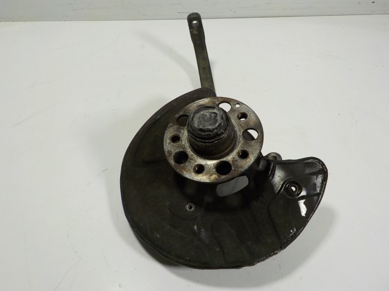 Recambio de mangueta delantera izquierda para mercedes-benz clase cls (w219) 3.0 cdi cat referencia OEM IAM A2113306420  A230330