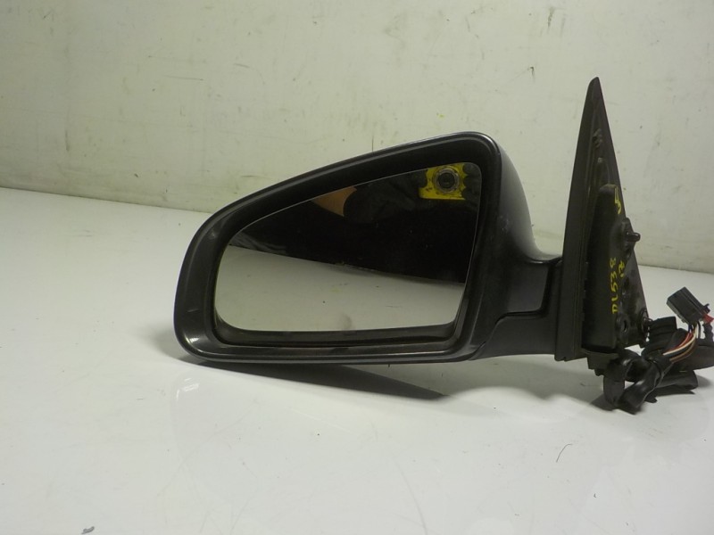 Recambio de espejo izquierdo para audi a6 berlina (4f2) 2.7 tdi referencia OEM IAM 4F2858531M01C  8E0857535D