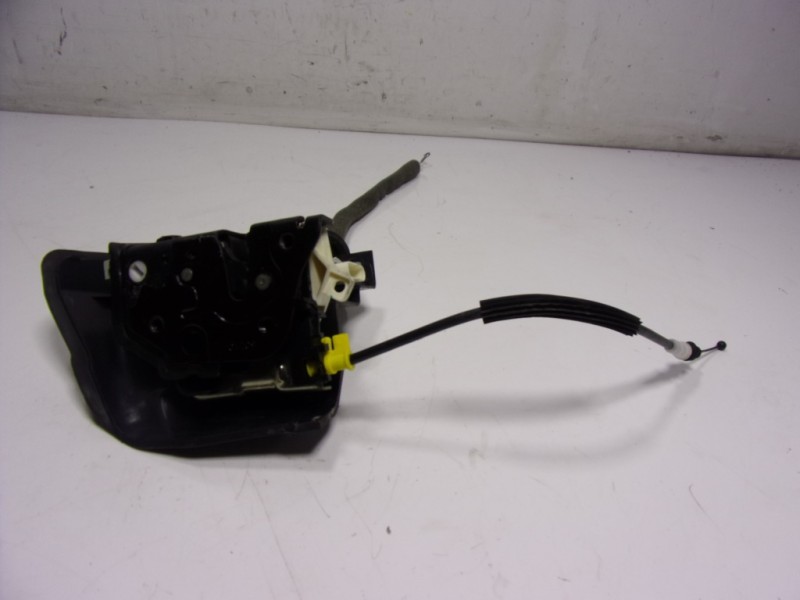 Recambio de cerradura puerta trasera izquierda para audi a8 (4h) 4.2 tdi quattro largo referencia OEM IAM 8K0839015C 8K0839015C 