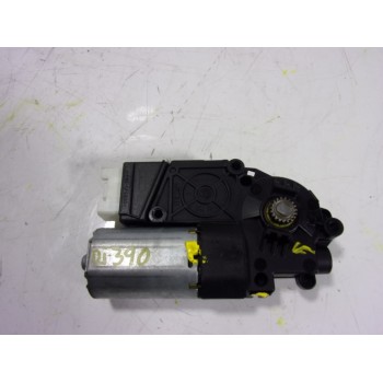 MOTOR TECHO ELECTRICO A2049064102 A2049064102 