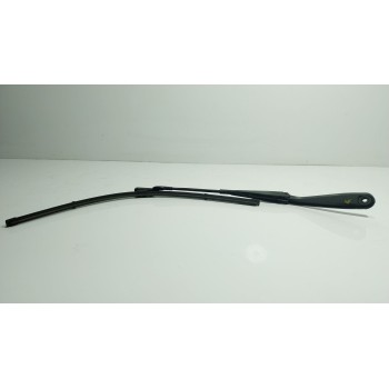BRAZO LIMPIA DELANTERO DERECHO 61615A81968 