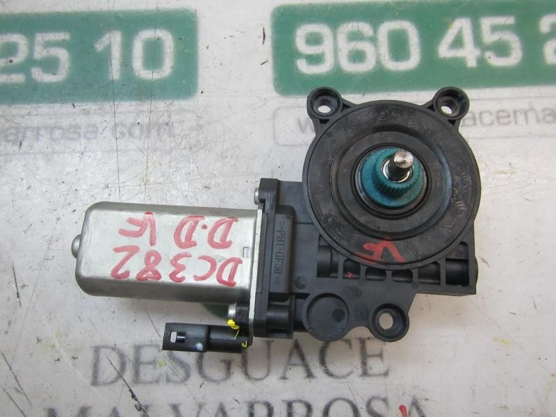 Recambio de motor elevalunas delantero derecho para ford fiesta (cbk) trend referencia OEM IAM   