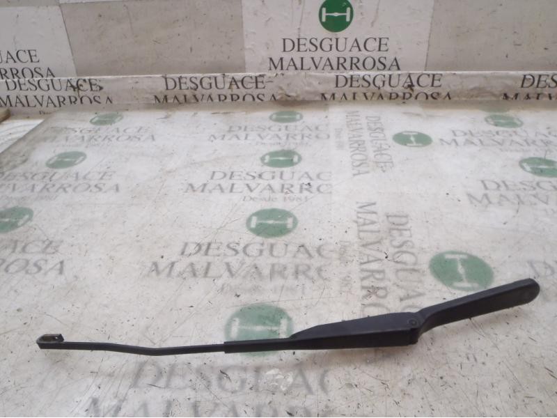 Recambio de brazo limpia delantero izquierdo para citroën berlingo xtr 1,6 hdi 92 referencia OEM IAM   