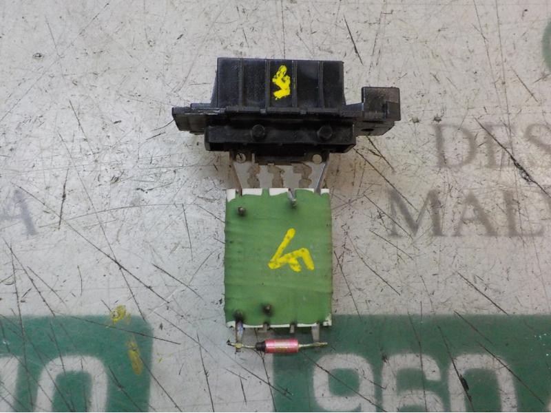 Recambio de resistencia calefaccion para opel corsa e edition referencia OEM IAM 95526380  