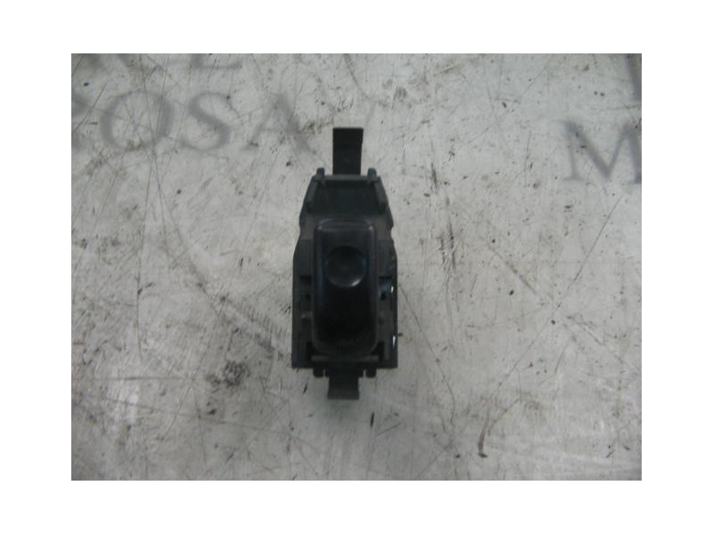 Recambio de mando elevalunas trasero izquierdo para mitsubishi santamo (hyundai) santamo luxe referencia OEM IAM   