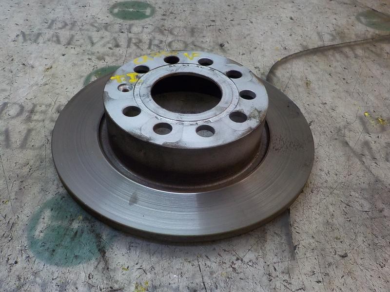 Recambio de disco freno trasero para seat leon st (5f8) 1.6 tdi referencia OEM IAM 1K0615601AB  