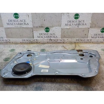 ELEVALUNAS DELANTERO DERECHO 