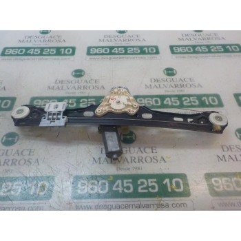 ELEVALUNAS TRASERO DERECHO 