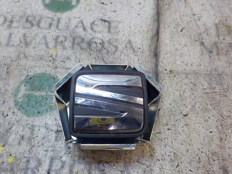 Recambio de maneta porton para seat leon st (5f8) 1.6 tdi referencia OEM IAM 5F0827565CRYP  