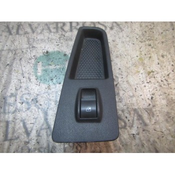 MANDO ELEVALUNAS DELANTERO DERECHO 735441023 810340248191 810340248191