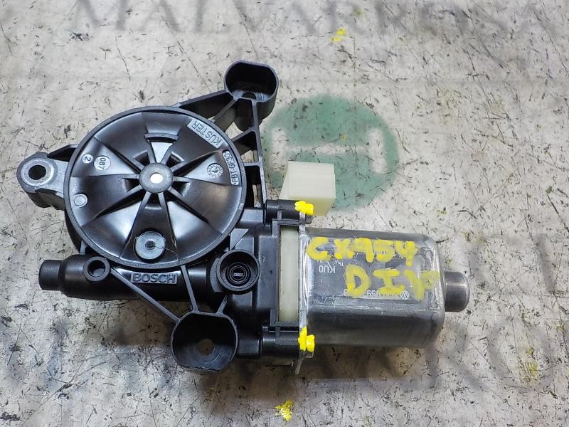 Recambio de motor elevalunas delantero izquierdo para seat leon st (5f8) 1.6 tdi referencia OEM IAM 5Q0959801B  