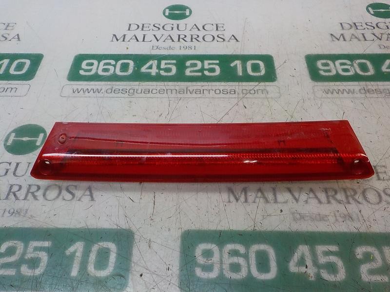 Recambio de piloto trasero central para ford fiesta (ccn) trend referencia OEM IAM 2085739  