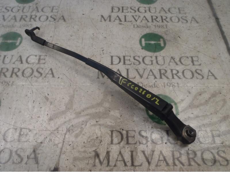 Recambio de brazo limpia delantero izquierdo para mercedes-benz clase cl (w215) coupe 500 (215.375) referencia OEM IAM A21582021