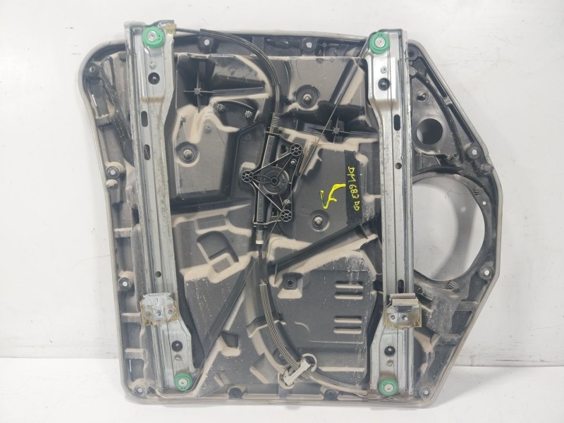 Recambio de elevalunas delantero derecho para mercedes-benz vito kasten 1.6 cdi cat referencia OEM IAM A4477204000 A4478271160 