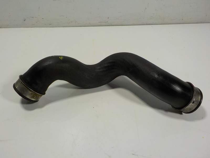 Recambio de tubo intercooler para mercedes-benz clase cls (w219) 3.0 cdi cat referencia OEM IAM A2115282682 A2115282582 