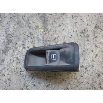 MANDO ELEVALUNAS DELANTERO DERECHO 