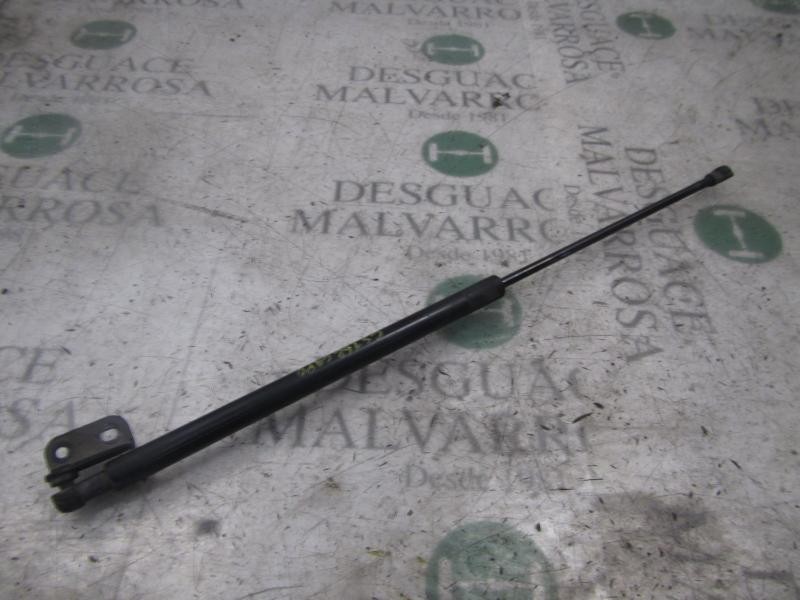 Recambio de amortiguador capot para kia sorento 2.5 crdi ex referencia OEM IAM 811813E000  