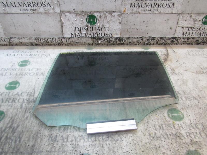 Recambio de cristal puerta trasero izquierdo para opel zafira b 1.9 cdti referencia OEM IAM   