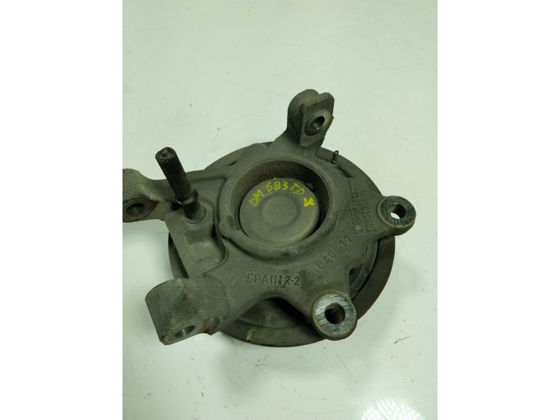 Recambio de mangueta trasera derecha para mercedes-benz vito kasten 1.6 cdi cat referencia OEM IAM A4473505800  