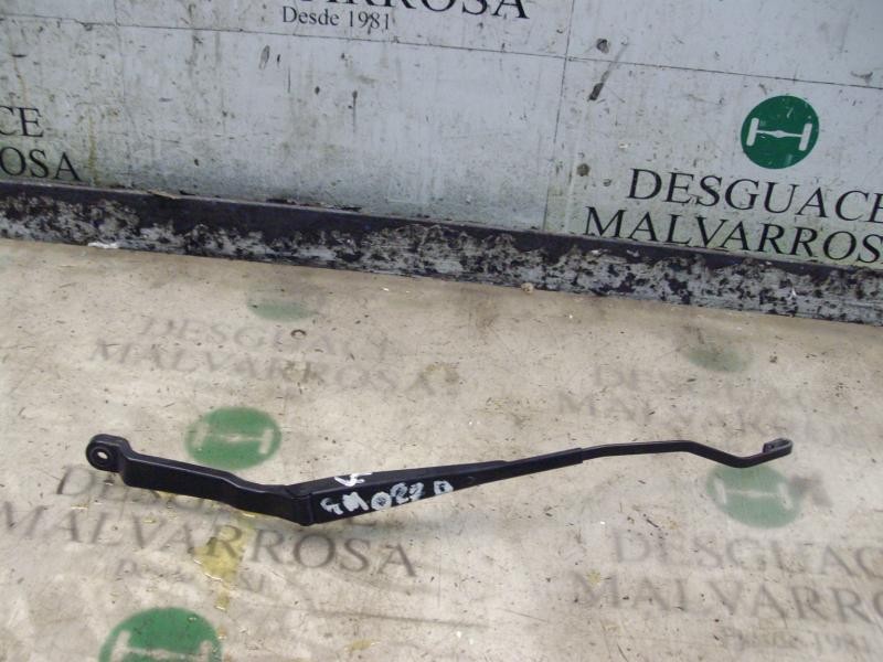 Recambio de brazo limpia delantero derecho para mg mg zr 100 d referencia OEM IAM   