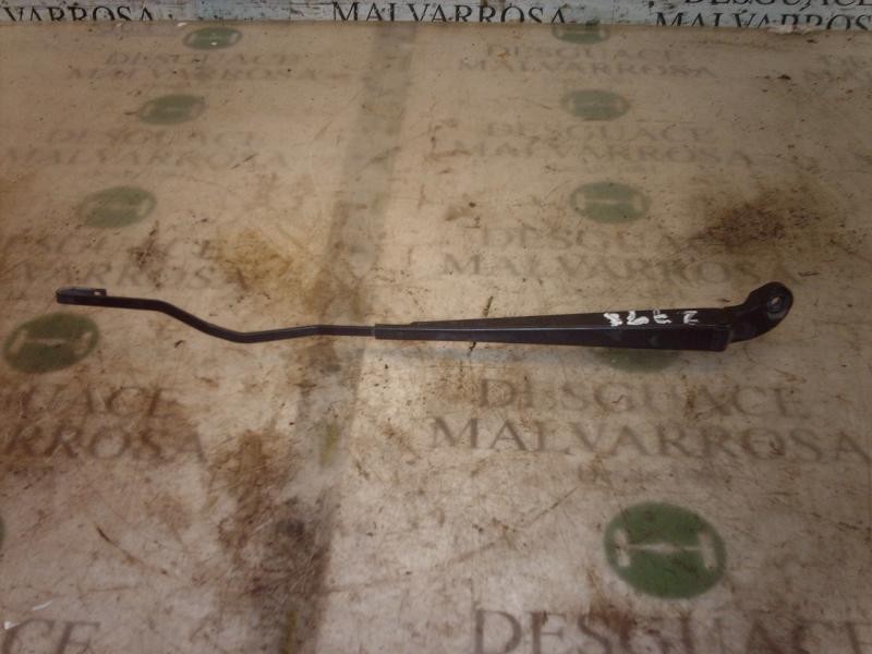 Recambio de brazo limpia delantero derecho para citroën xsara break 1.9 td exclusive referencia OEM IAM   