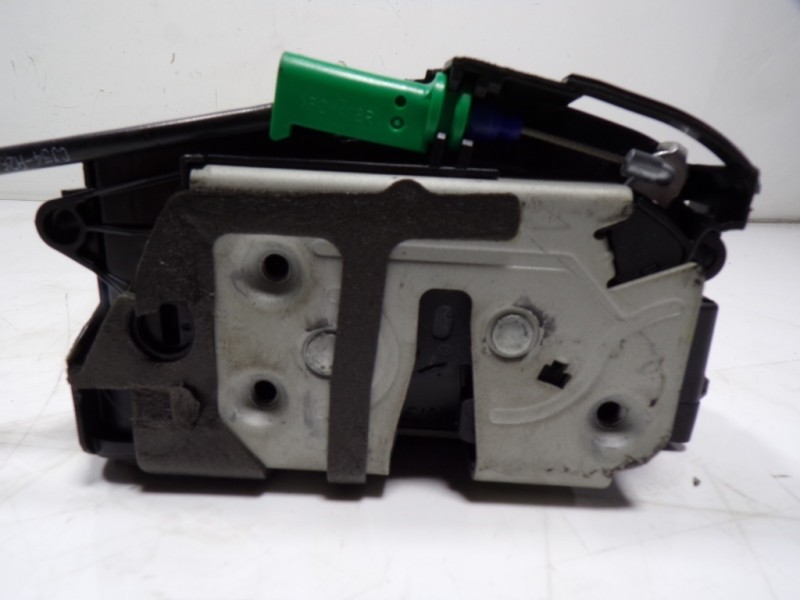 Recambio de cerradura puerta trasera derecha para ford kuga (cbs) 1.5 ecoboost cat referencia OEM IAM 2099457 BM5AA26412AH 