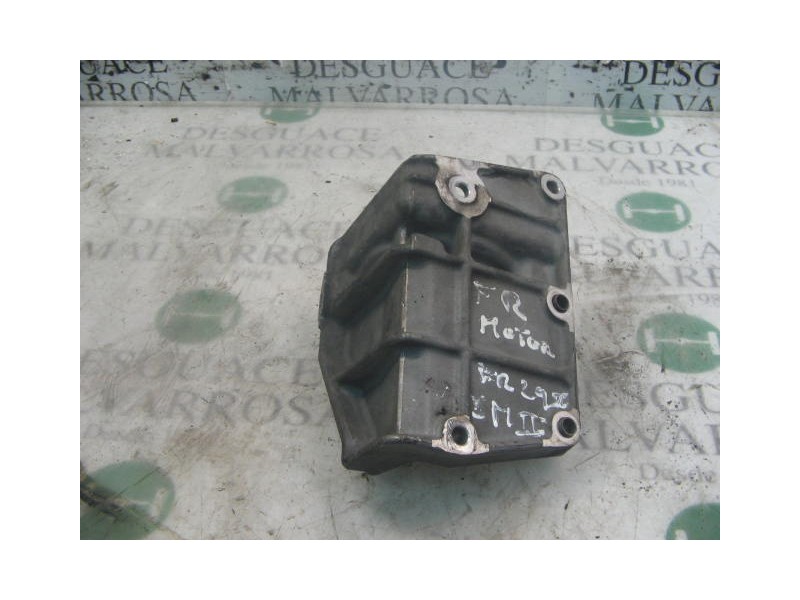 Recambio de soporte motor trasero para renault safrane (b54) 2.5 initiale referencia OEM IAM   